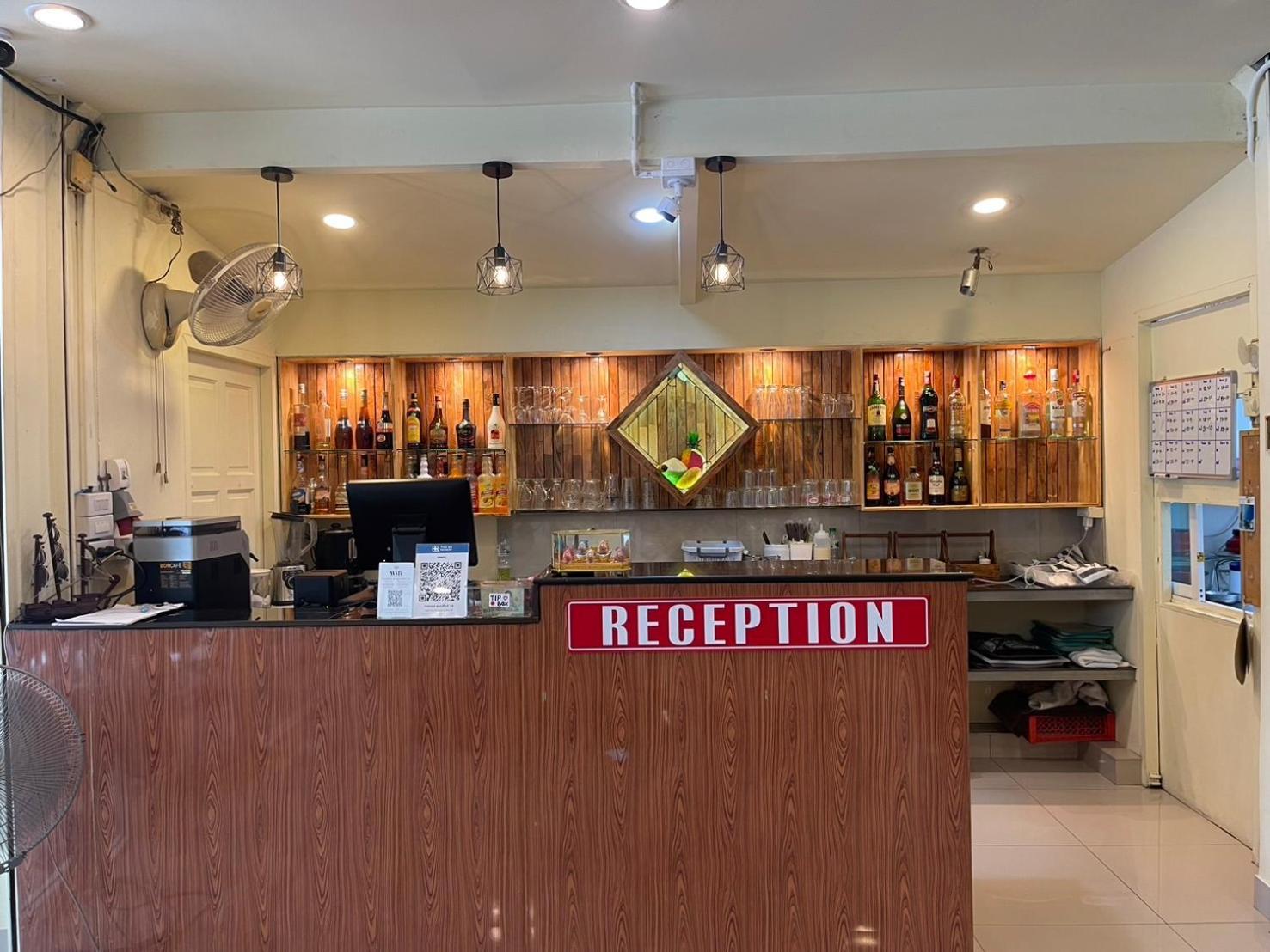 Malee Guesthouse And Restaurant Pattaya Exterior photo