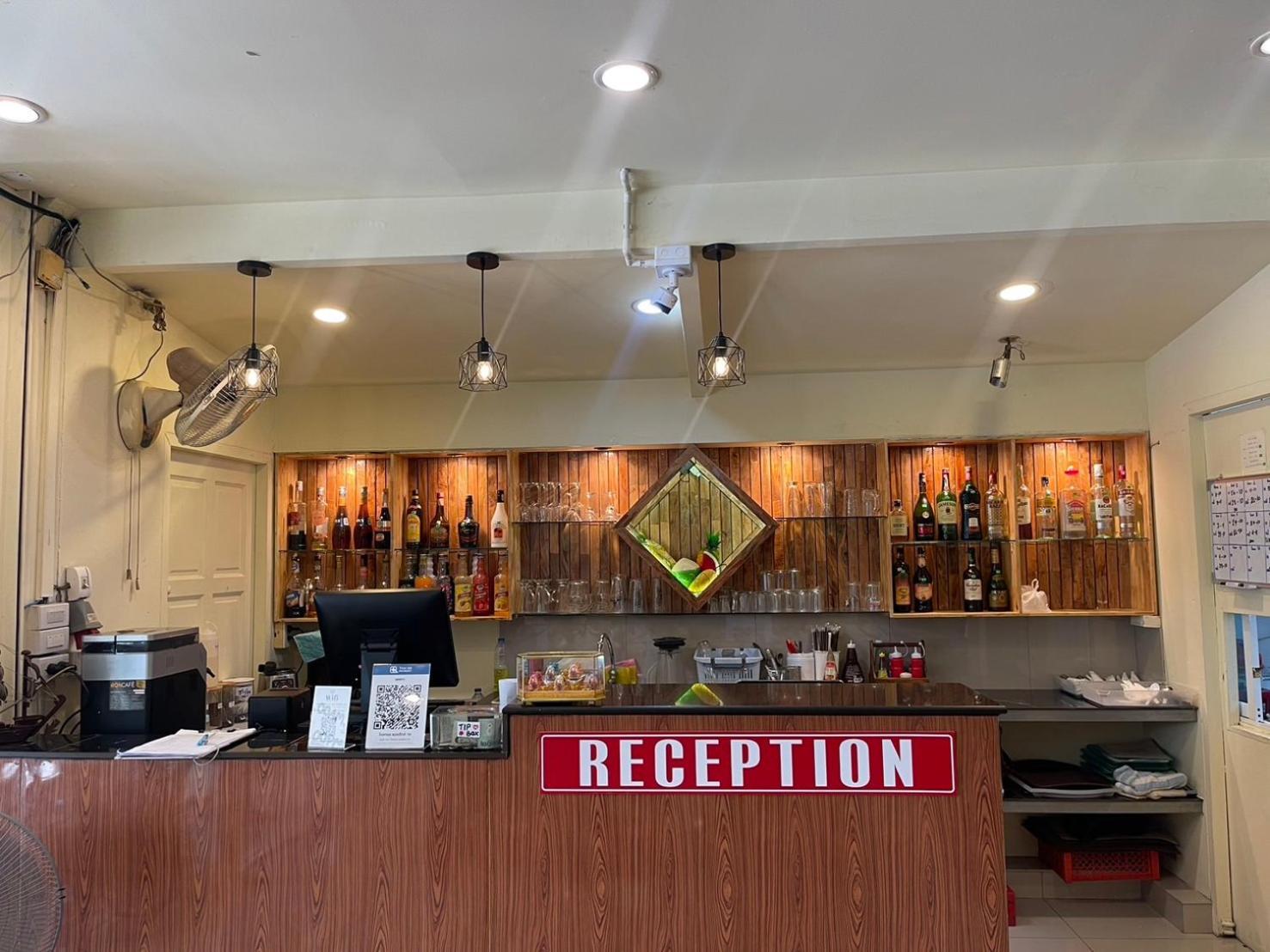 Malee Guesthouse And Restaurant Pattaya Exterior photo